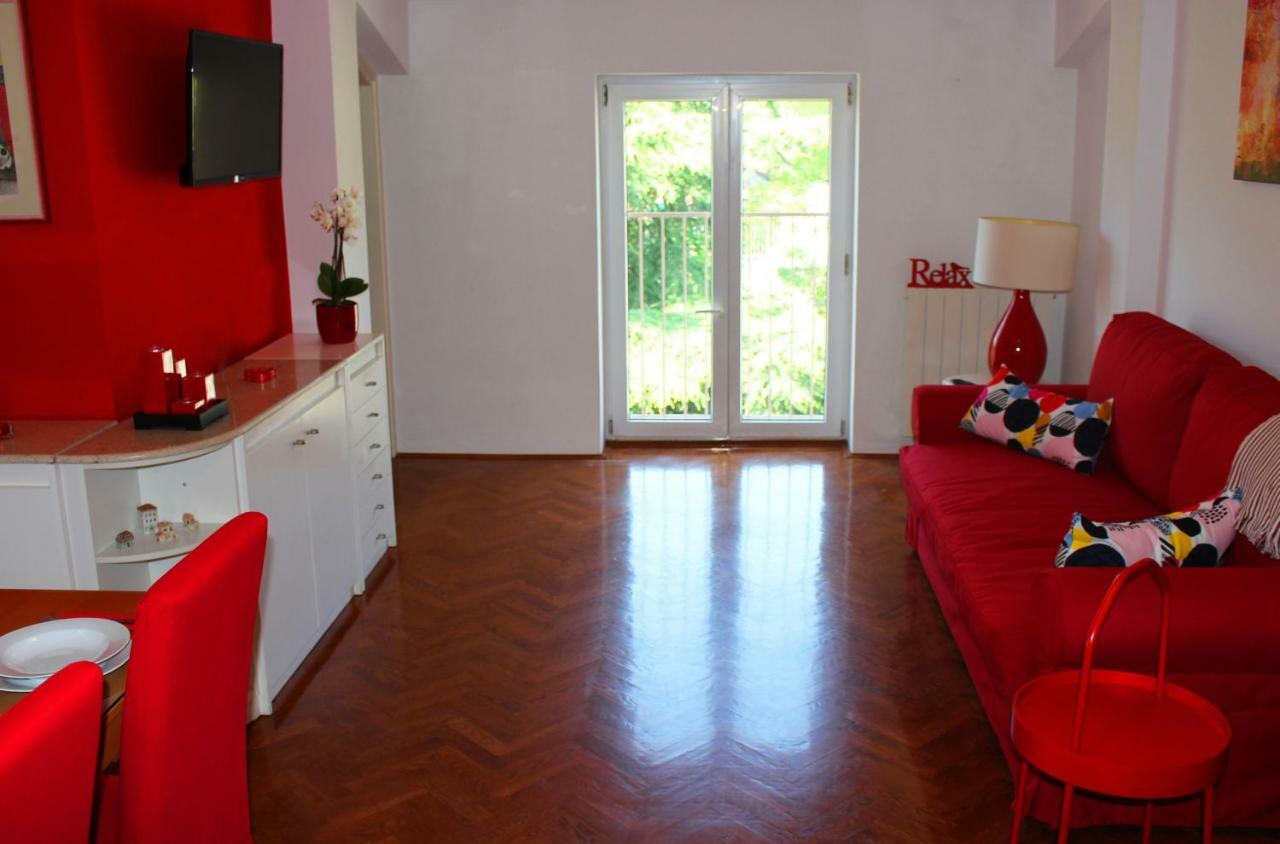 Sunny Corner In City Center With Free Parking Apartment Pula Exterior foto